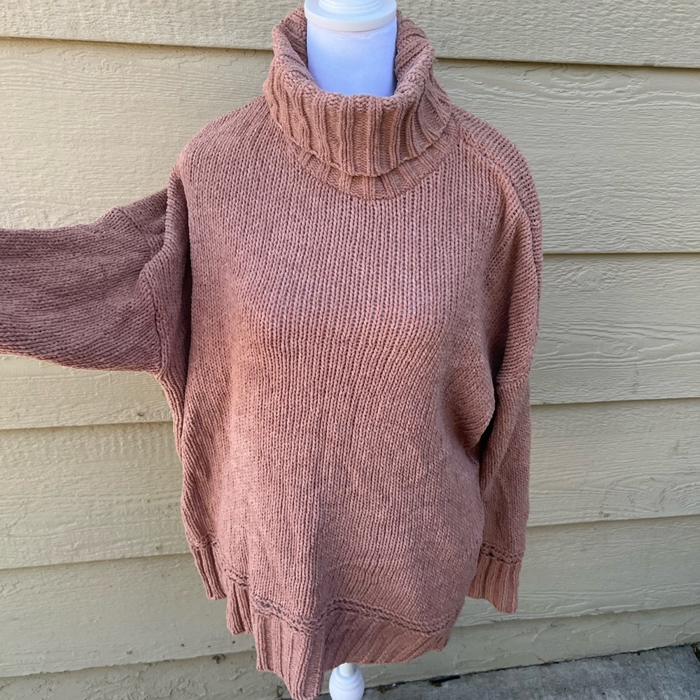 Soft Aerie L Blush Pink Turtleneck Sweater